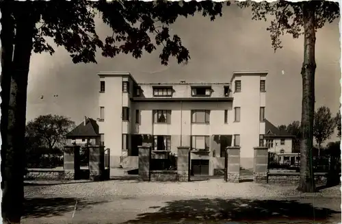 Tavaux-Citee - Le casino -410456