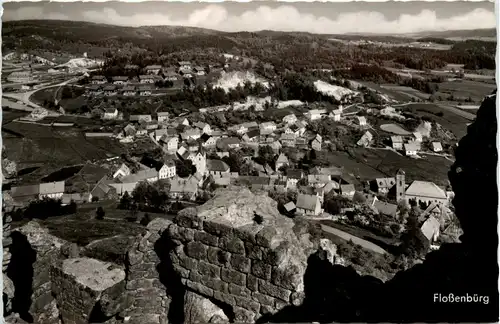 Bayern/Oberpfalz, div.Orte und Umgebung - Blick von der Ruine Flossenbürg auf Flossenbürg -338990