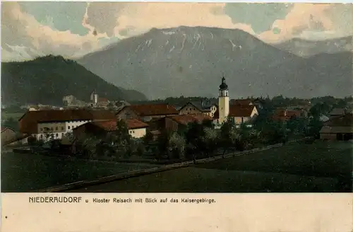 Niederaudorf und Kloter Reisach mit Blick auf das Kaisergebirge -339414