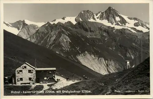 Osttirol, Matreier-Kalsertörl-Haus mit Grossglockner -351060