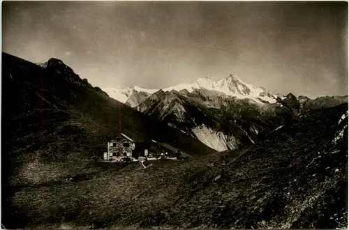 Osttirol, Matreier-Kalsertörl-Haus mit Grossglockner -351270