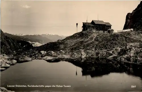 Lienzer Dolomiten, Karlsbaderhütte gegen die hohen Tauern -352270