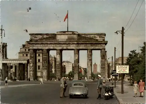 Berlin - Brandenburger Tor -71304