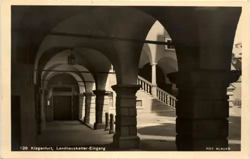 Klagenfurt, Landhauskeller-Eingang -352854