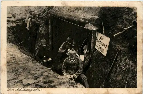 Im Schützengraben -73476