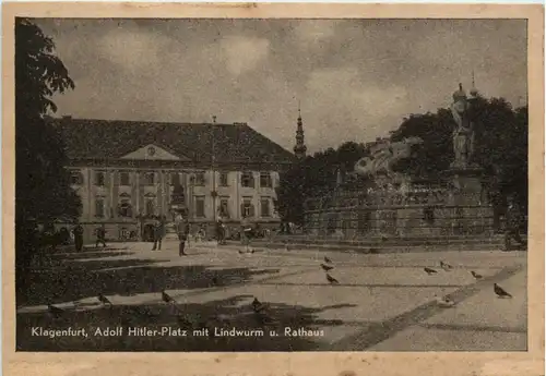 Klagenfurt, Adolf Hitler-Platz mit Lindwurm und Rathaus -354424