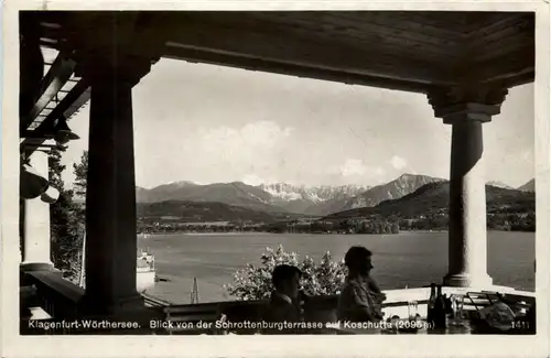 Klagenfurt, Wörthersee, Blick von der Schrottenburgterrasse auf koschu -352842