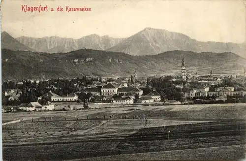 Klagenfurt, und die Karawanken -352862