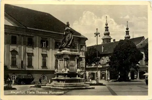 Klagenfurt, Maria Theresia Monument -354976