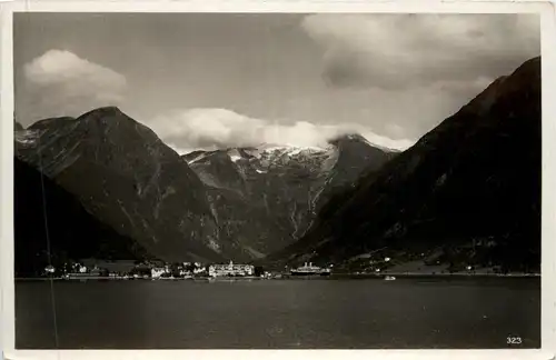 Balholm me Essefjord -294810