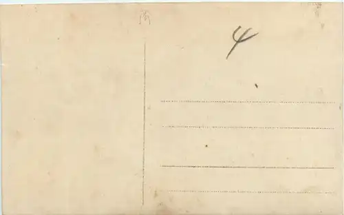 Kinder mit Puppe -422756