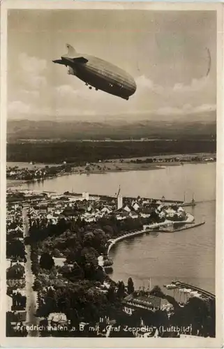 Friedrichshafen mit Graf Zeppelin -426356