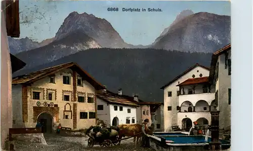 Dorfplatz in Schuls -426956