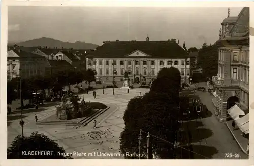 Klagenfurt, Neuer Platz mit Lindwurm u. Rathaus -356890