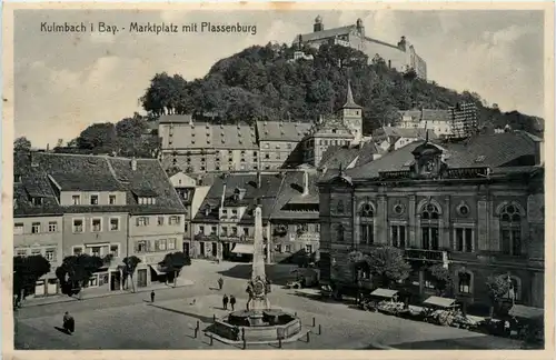 Kulmbach, Marktplatz mit Plassenburg -357144