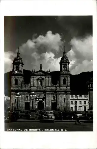 Colombia - Catedral de Bogota -75128