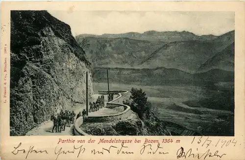 Bozen - Partie von der Mendelstrassesche Kirche -74818