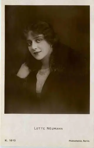 Lotte Neumann -78074