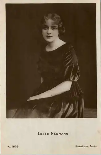 Lotte Neumann -78076