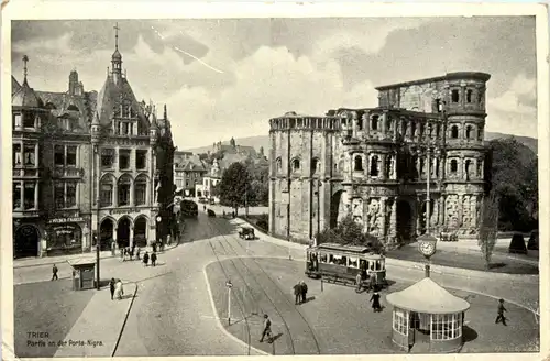 Trier, Liebfrauenstrasse -358244