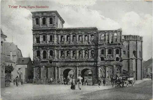 Trier, Porta Nigra Stadtseite -357252