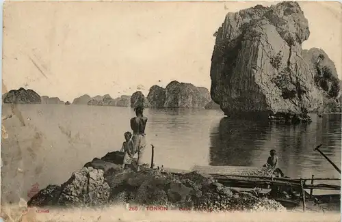 Tonkin - Baie d Along -79866