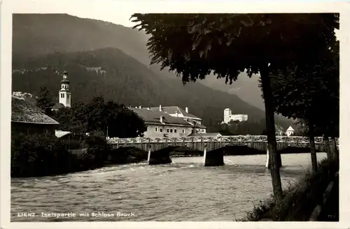 Lienz, Iselspartie mit Schloss Bruck -358372