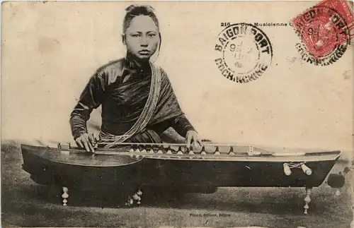 Saigon - Musicienne -80266