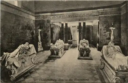 Berlin-Charlottenburg - Inneres des Mausoleums -328244