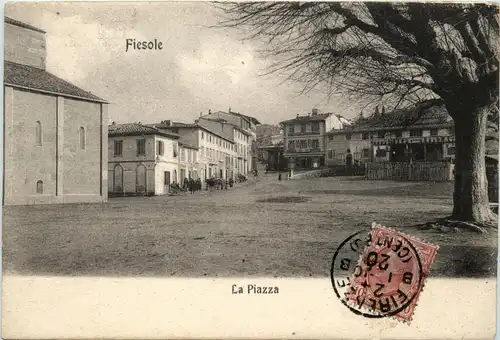 Fiesole - La Piazza -82618