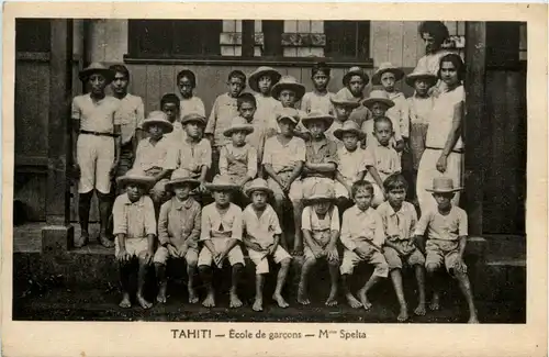 Tahiti - Ecole de gacons -82058