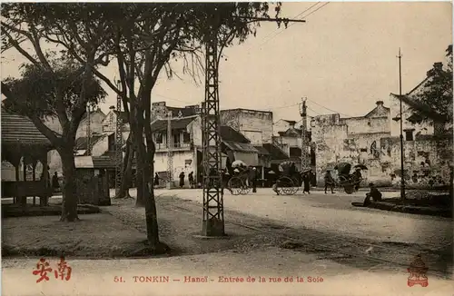 Tonkin - Hanoi - Entree de la rue de la Soie -79978
