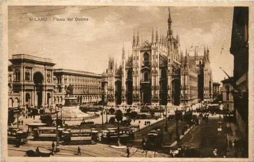 Milano - Piazza del Duomo -429074