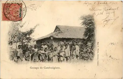 Groupe de Cambodgiens -82158