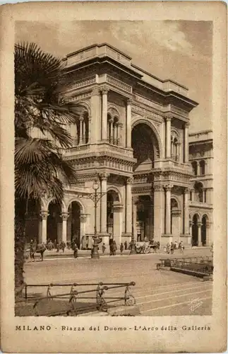 Milano - Plaza del Duomo -429088