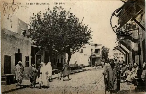 Tunis - Le Rue Halfoauine -430704