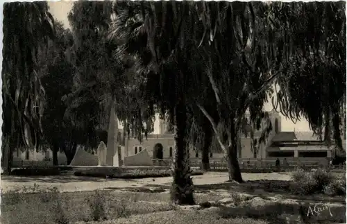 Gabes - Monument aux Morts -431132