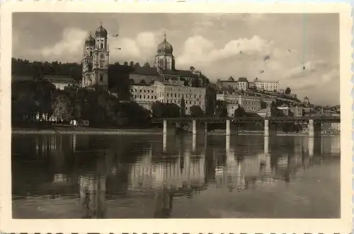 Passau, Dom mit Oberhaus -359834