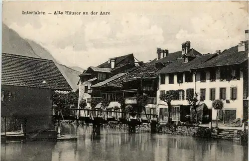 Interlaken - Alte Häuser -435296