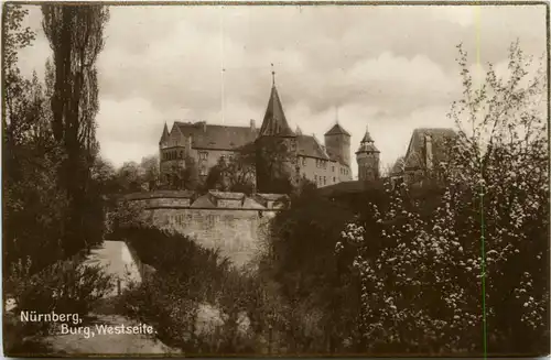 Nürnberg, Burg-Westseite -359822