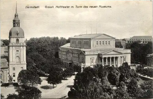 Darmstadt, Grossh. Hoftheater m. Turm des neuen Museums -361136