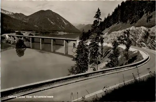 Fallerbrücke über Sylvensteinsee -359702