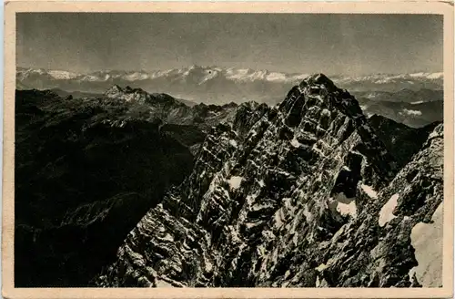 Watzmann-Südspitze mit Blick auf Venediger u. Grossglockner -359860