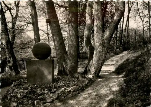 Weimar, Stein des Glücks -360998