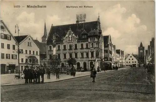 Mindelheim/Bayern/Schwaben/Unterallgäu - Marktplatz mit Rathaus -337622