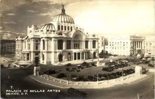 Mexico - Palacio de Bellas Artes -435926