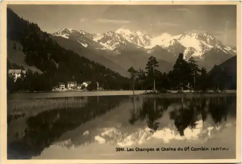 Lac Champex et Chaine du Gd. Combin -439354