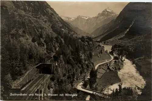 Gotthardbahn und Reuss bei Wassen -412092