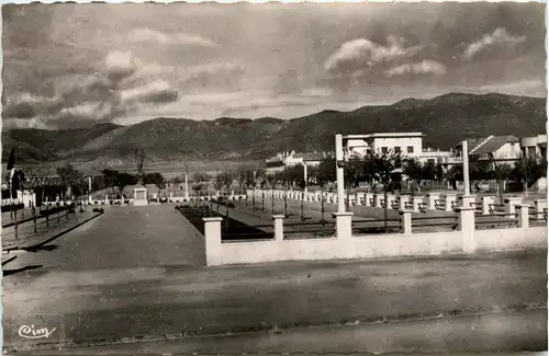 Batna, Monument aux Morts, Vue generale -362622