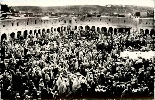 GHARDAIA, La place du Marche -362762